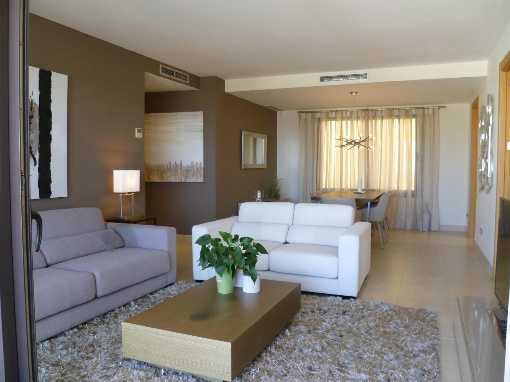 Apartment Luxurious With Area