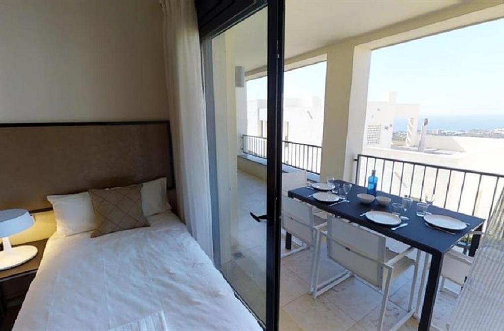 Luxurious With Area *